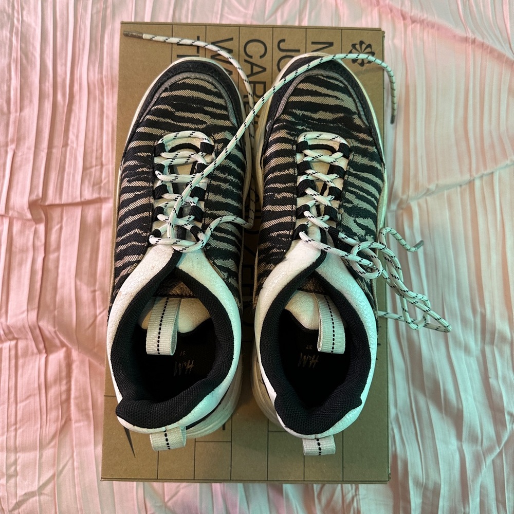 H&M women sneakers